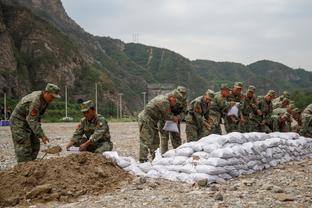 大洛：约基奇在进攻端无所不能 他能在任何时候得分