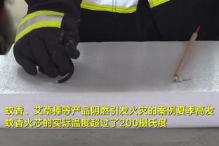 苏牙：梅西发现踢伪9没作用后和我说？胖子你在这我为你拉空间